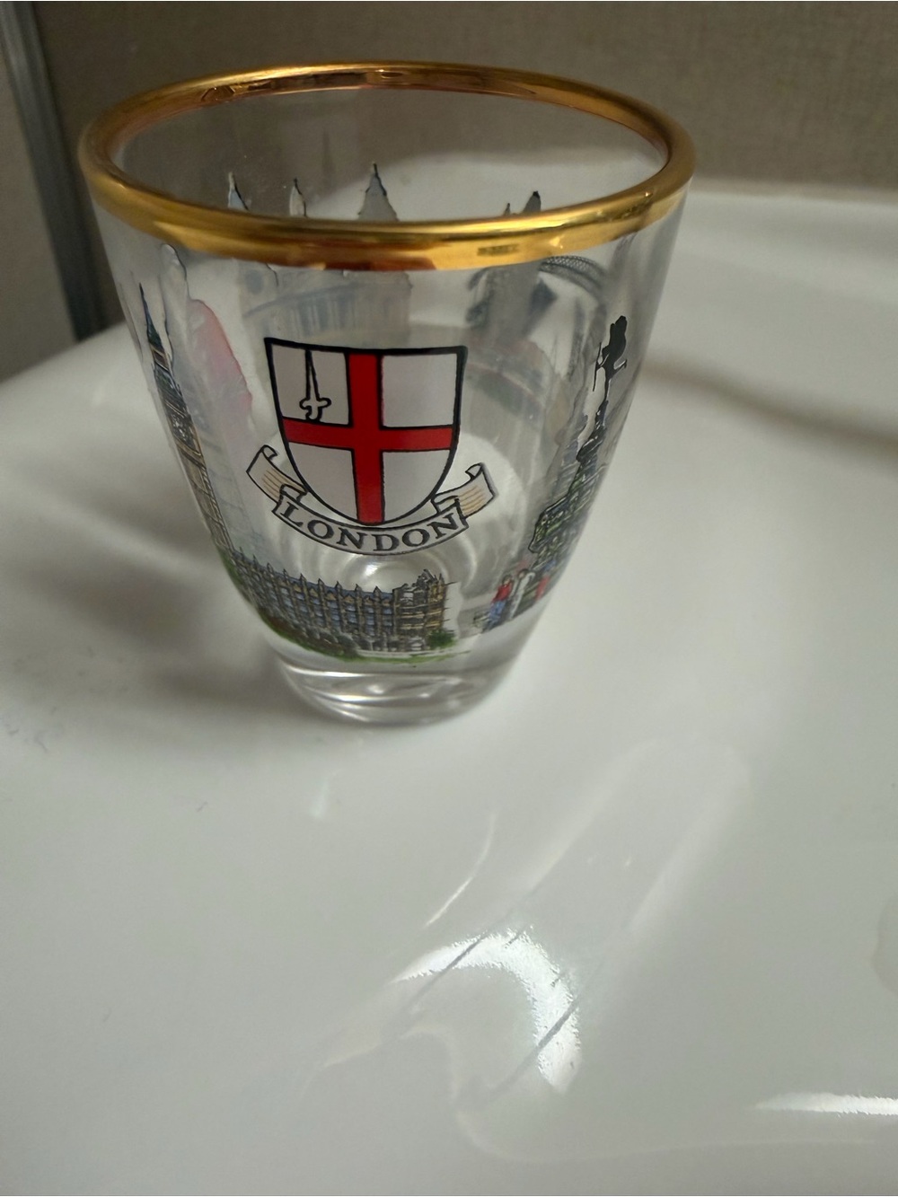 London Crest Shot Glass with Gold Rim
